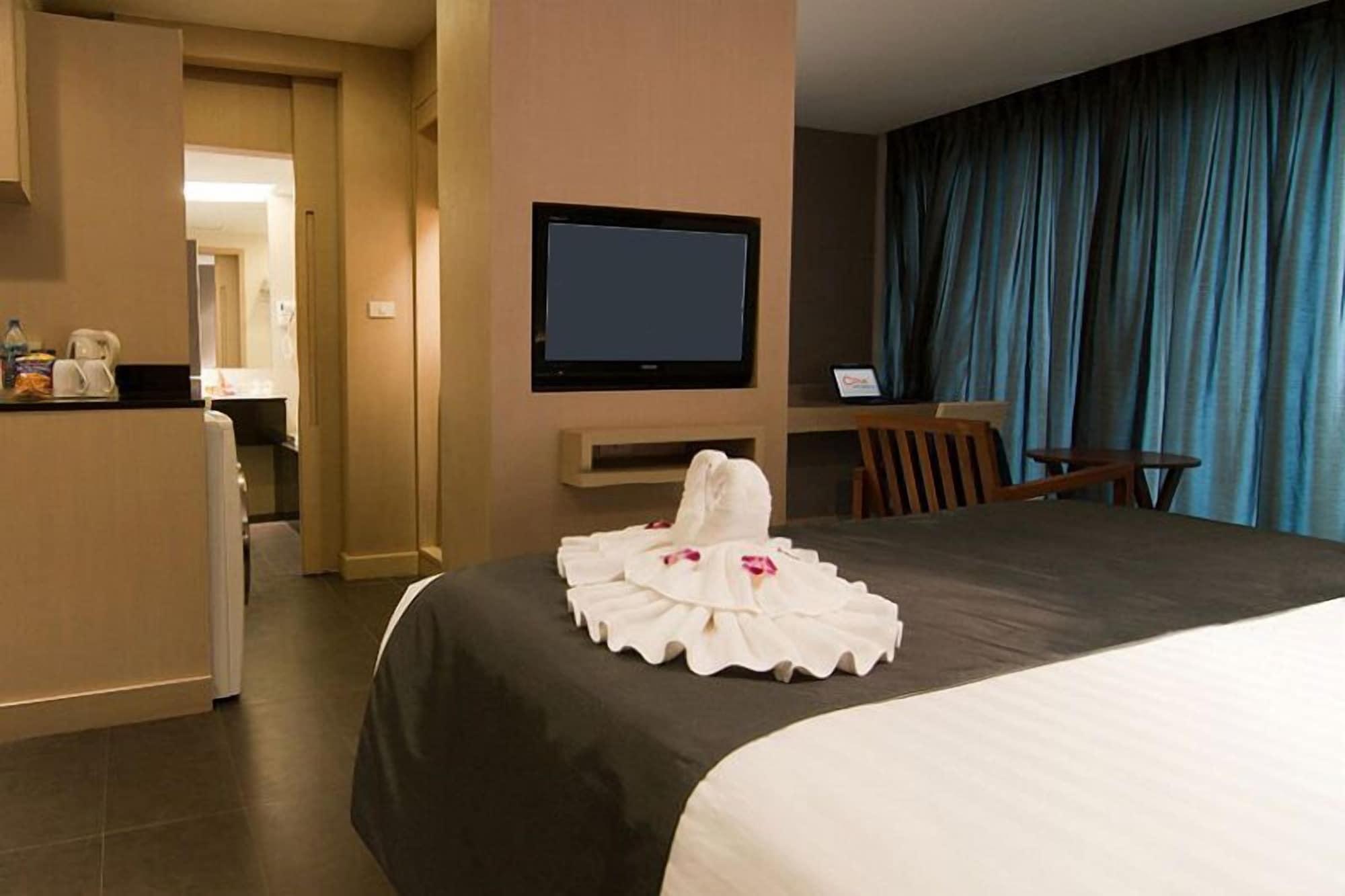 Ashlee Heights Hotel Patong מראה חיצוני תמונה