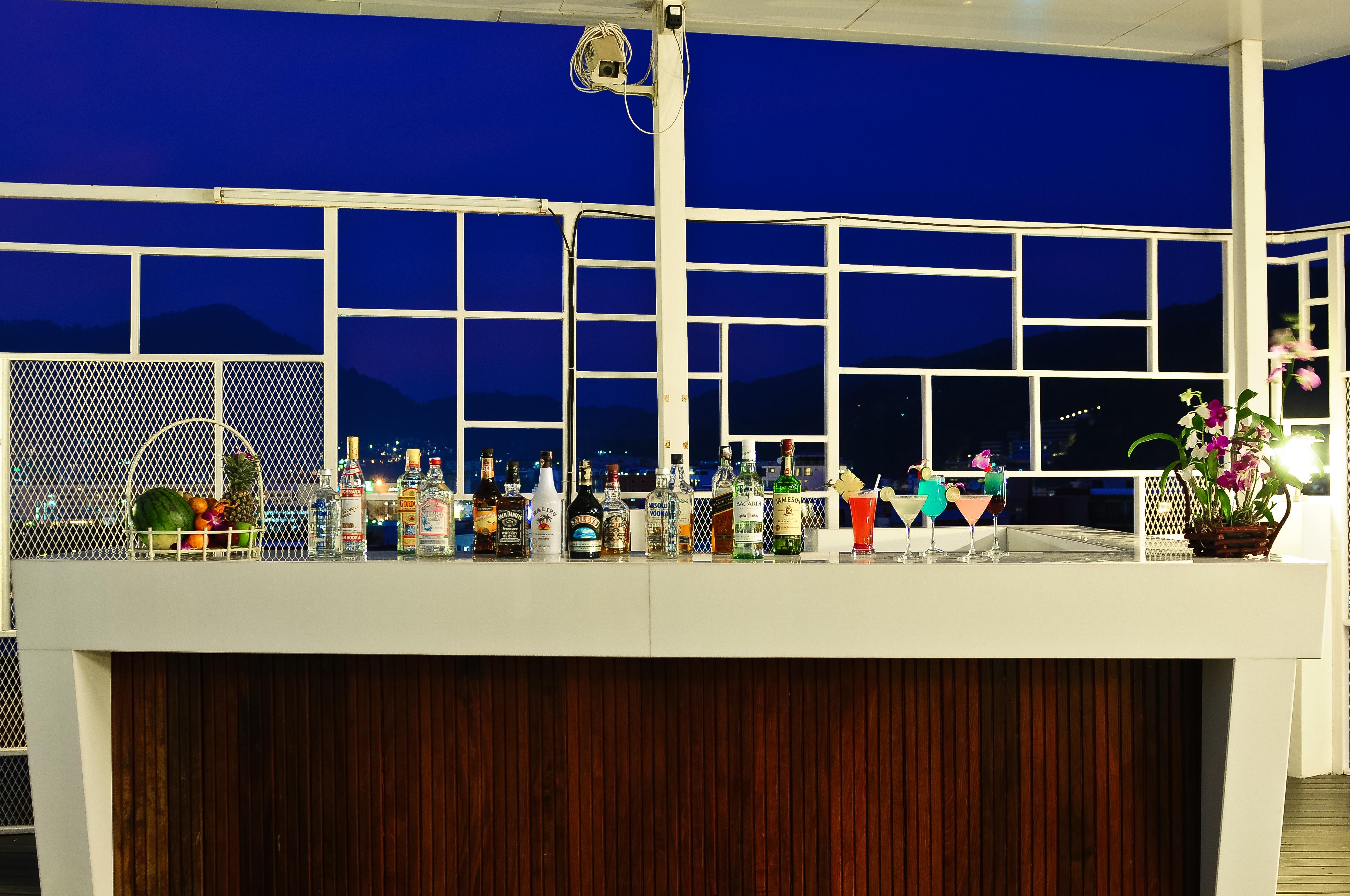 Ashlee Heights Hotel Patong מראה חיצוני תמונה